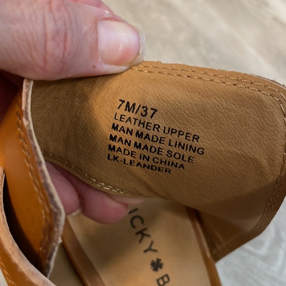 NIB Lucky Brand Leander Cafe Scilla Brown Grommet Platform Wedge Sandals 6.5 - Picture 4 of 8